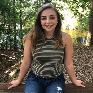 Meet your Posher, Melissa